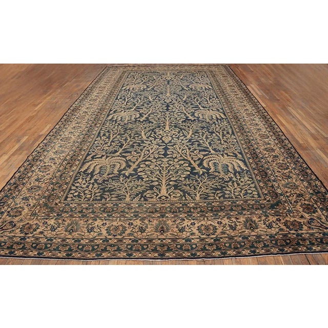 Early 20th Century Indian Lahore Carpet ( 9'10" x 17'10" - 300 x 545 )