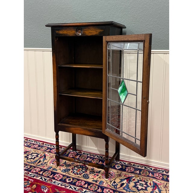 Antique English Arts & Crafts Oak Leaded Stained Glass Bookcase Cabinet c.1930s For Sale - Image 9 of 17
