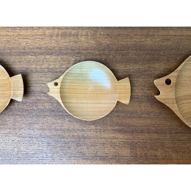 Beige Wooden Fish Shaped Bowls, 1960s, Set of 5 For Sale - Image 8 of 18