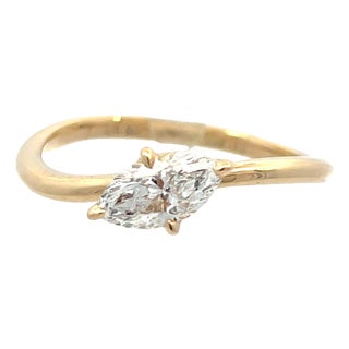 14k Yellow Gold 0.52 Carat Weight Marquise Diamond Ring, Size 6.5 For Sale