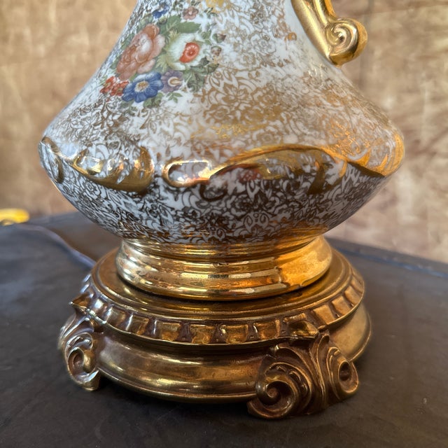 Vintage Hollywood Regency Gilt Floral Porcelain Pitcher Lamp, 1940s–50s For Sale In Seattle - Image 6 of 12