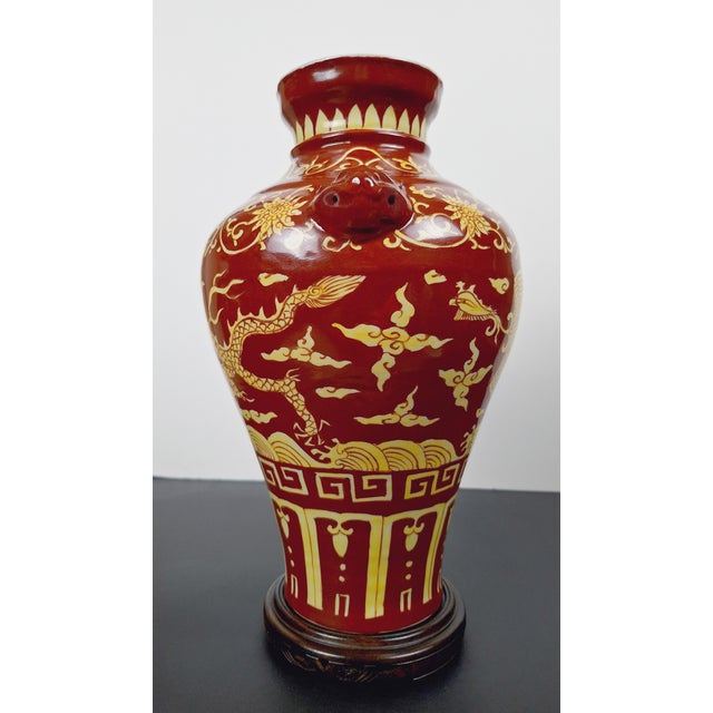 Early 20th Century Chinese Porcelain Dragon and Fenghuang Fengweizun For Sale - Image 5 of 10