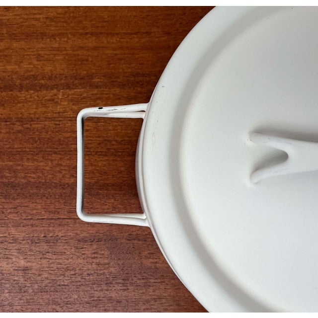 Mid-Century Modern White Minimalist Enamel Pot by Seppo Mallat for Finel, 1960s For Sale - Image 10 of 18