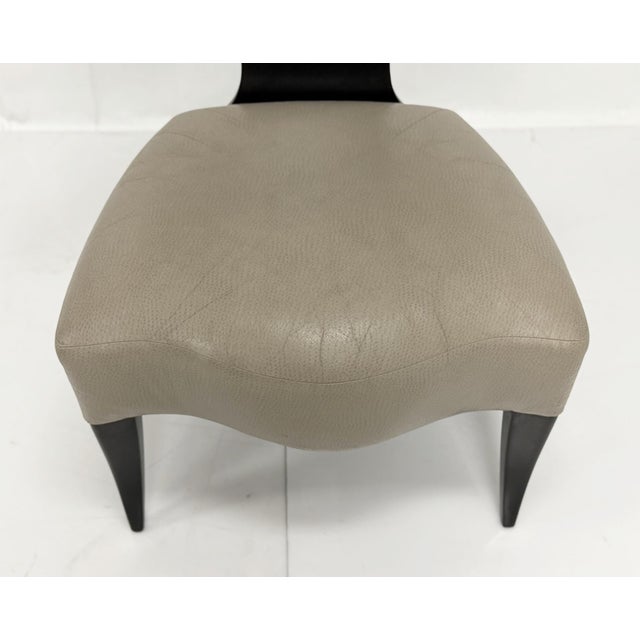 1980s Donghia Klismos Slipper Chair in Mahogany-Finished Maple and Leather For Sale - Image 9 of 18