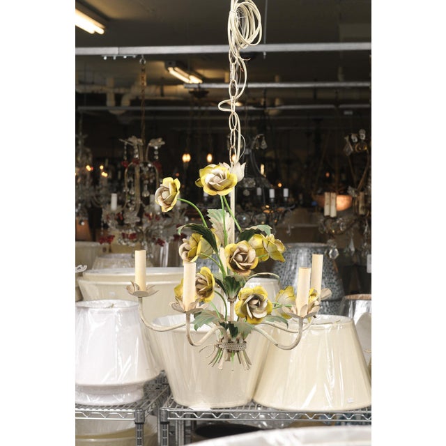 1950s Hand Painted 5-Light Tole Floral Chandelier, 1950s Italy For Sale - Image 5 of 14