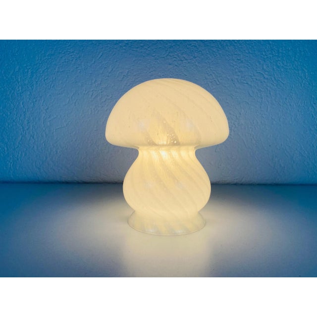 Postmodern 1970s Vetri d‘Arte Murano Glass Mushroom Table Lamps, Italy- A Pair For Sale - Image 3 of 10