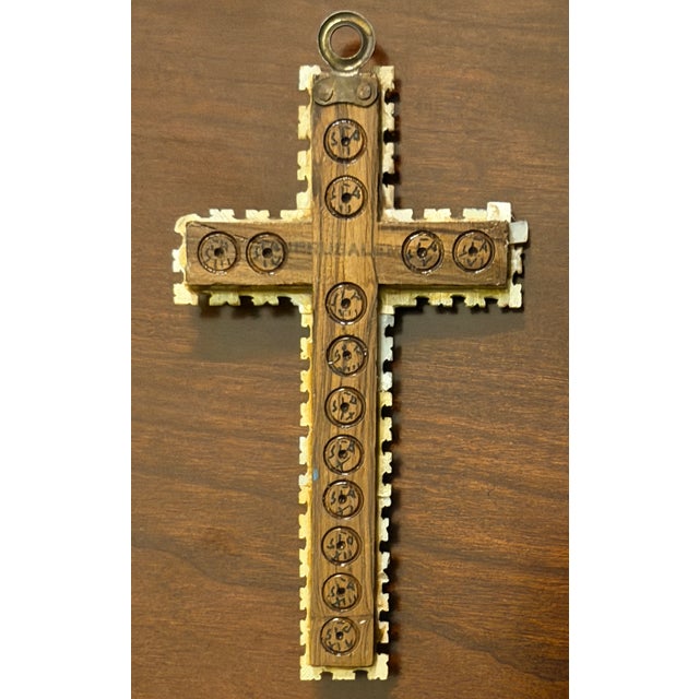 Religious Exquisite Antique Crucifix With Mother-of-Pearl Intricate Carving. For Sale - Image 3 of 8