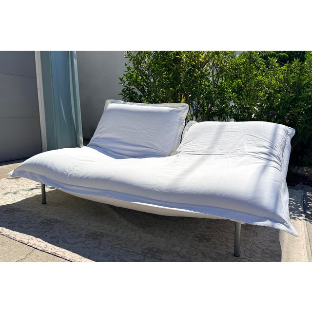 Ligne Roset Vintage Calin Lignet Love Seat Pillow Style Recliner Made in France Attributed to Ligne Roset For Sale - Image 4 of 12