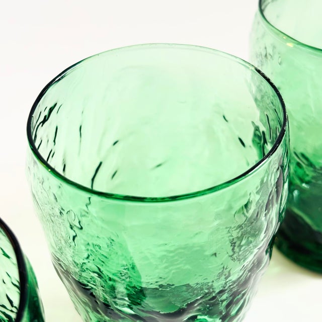 Glass Mid Century Green Crinkle Glass Tumblers - Set of 4 For Sale - Image 7 of 12