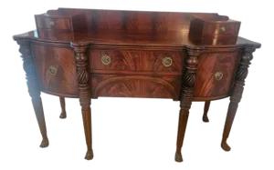 1980s Henredon Flame Mahogany Sideboard Buffet Credenza Hepplewhite Paw foot Huntboard