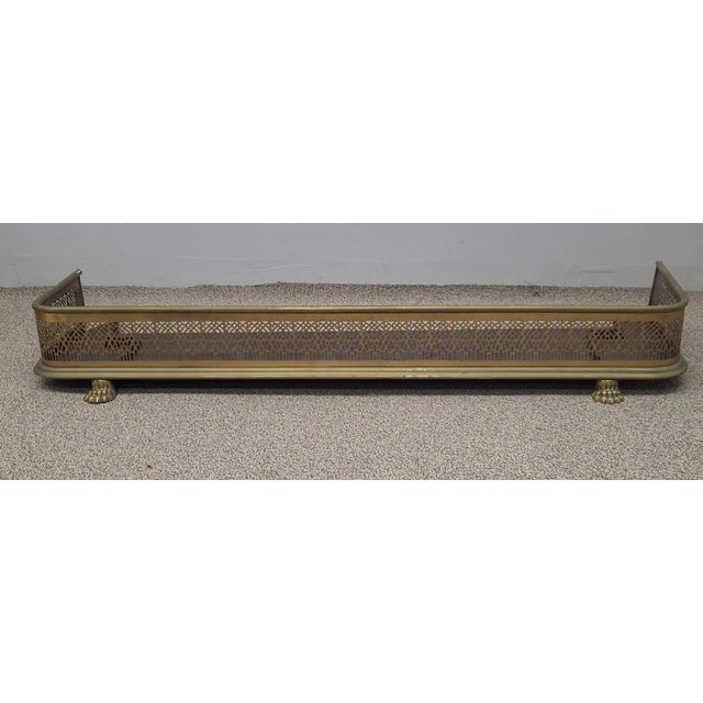 Early 19th Century George III English Pierced Brass Fireplace Fender With Steel Base & Paw Feet For Sale - Image 4 of 14