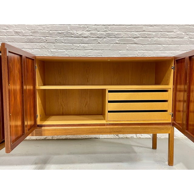 Wood 1960s Mid Century Modern Rosewood Credenza / Media Stand by Karl Erik Ekselius, Attributed For Sale - Image 7 of 16