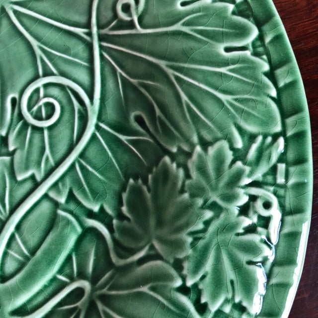 Rustic European Vintage Portuguese Bordallo Pinheiro Majolica Chop Plate / Serving Platter For Sale - Image 3 of 12