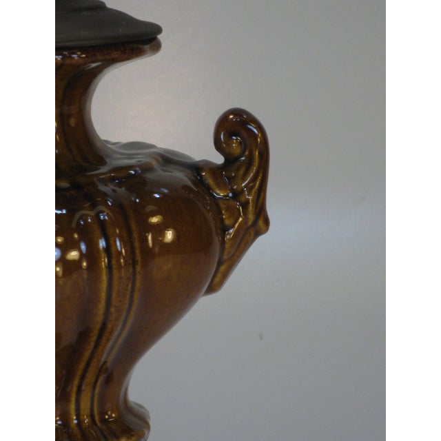 Early 20th Century Neoclassical Urn Ceramic Table Lamp For Sale - Image 4 of 13