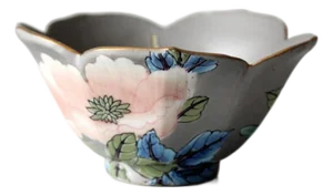 Vintage Japanese Porcelain Floral Bowl
