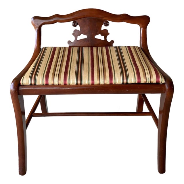 Circa 1940 Duncan Phyfe-Style Scroll Splat Low Back Petite Window / Entryway Bench For Sale