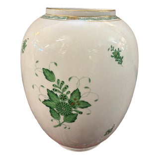 Apponyi Porcelain Vase with Chinese Bouquet from Herend, 1950s For Sale
