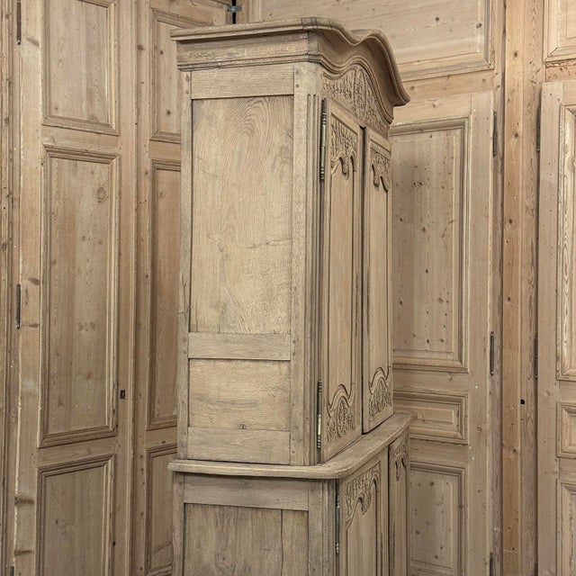 19th Century Country French Normandy Louis Philippe Period Buffet a Deux Corps in Stripped Oak For Sale - Image 11 of 18