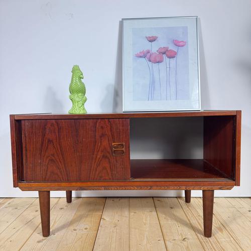 Mid-Century Modern Rosewood Sideboard with Sliding Doors For Sale - Image 6 of 8
