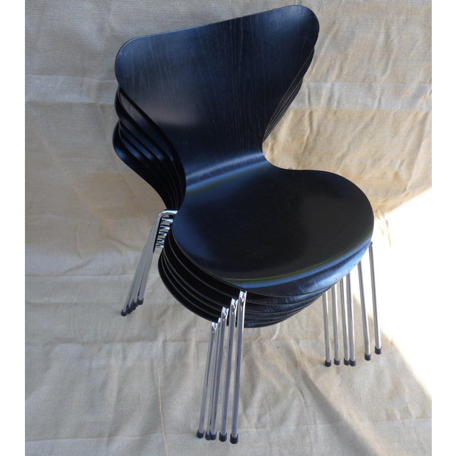 Fritz Hansen Chair Model 3107 by Arne Jacobsen for Fritz Hansen, 1991 For Sale - Image 4 of 6