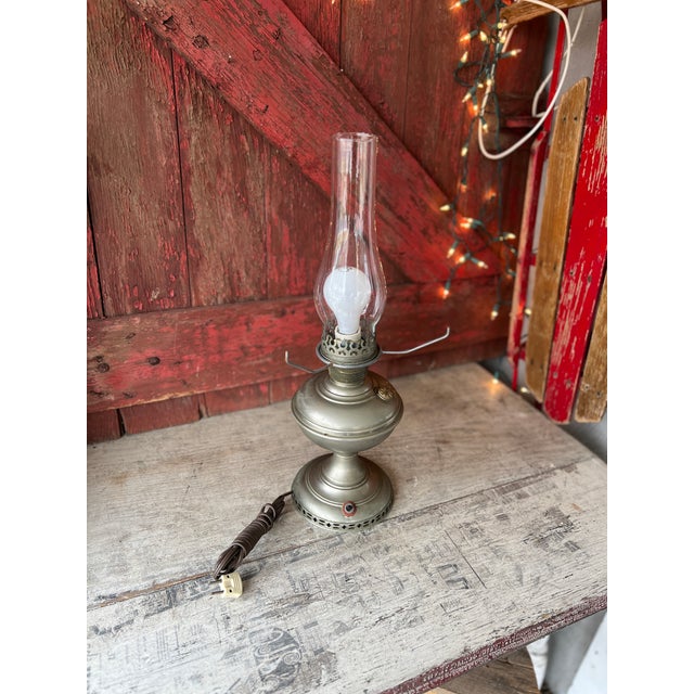 1950s Vintage Aladdin Model No. 6 Electric Converted Oil Lamp With Clear Glass Chimney For Sale - Image 5 of 17