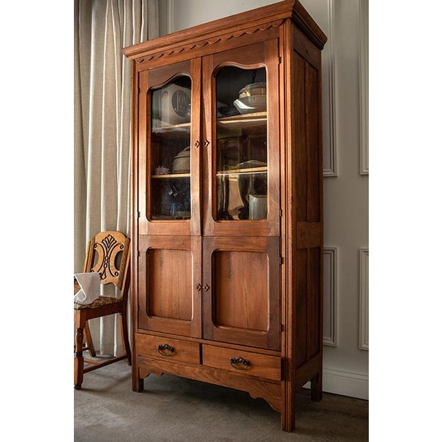 Antique 20th Century American Oak Kitchen Cupboard & Glass Display Hutch For Sale - Image 17 of 18