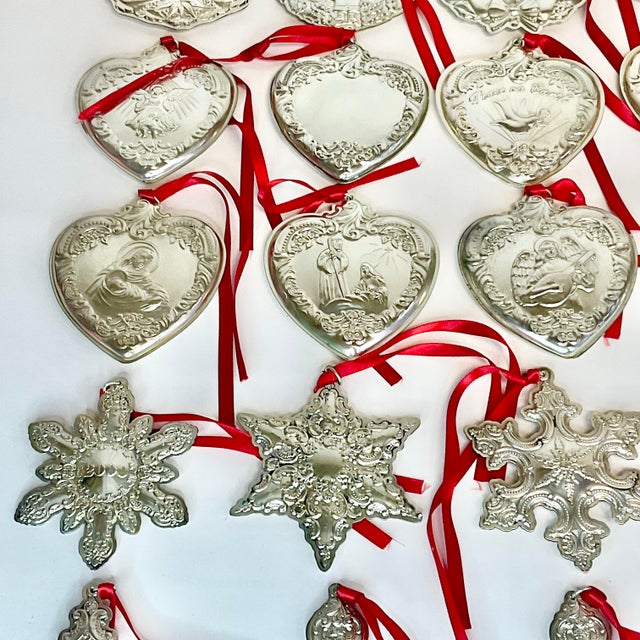 1989-2005 Vintage Baroque Hollywood Regency Wallace Sterling Christmas Ornament Collection - Set of 25 For Sale - Image 6 of 13