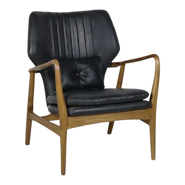 Matthew Izzo Home Scandinavian Inspired Italian Leather and Wood Modern Chair. For Sale
