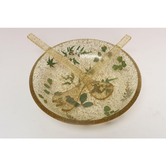 Vintage Botanical Motif Resin / Acrylic Salad Bowl and Servers / Tongs Set by Bilmar - 3 pcs For Sale - Image 4 of 18