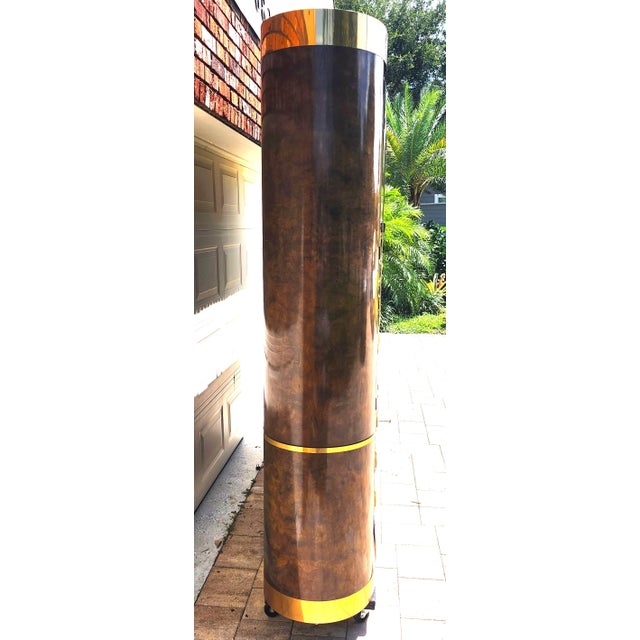 1970s Mastercraft Display Cabinets Burl & Brass For Sale - Image 12 of 16