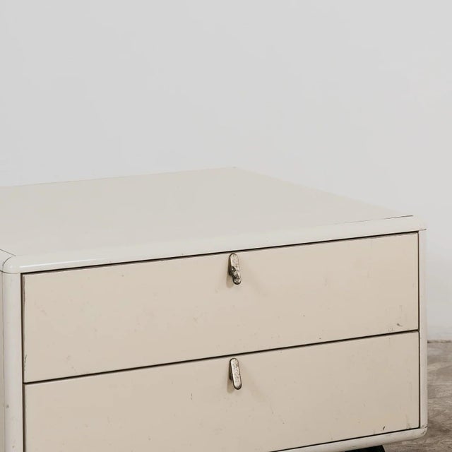 Modern Hennè Nightstands by George Coslin for Longato, 1970, Set of 2 For Sale - Image 9 of 13