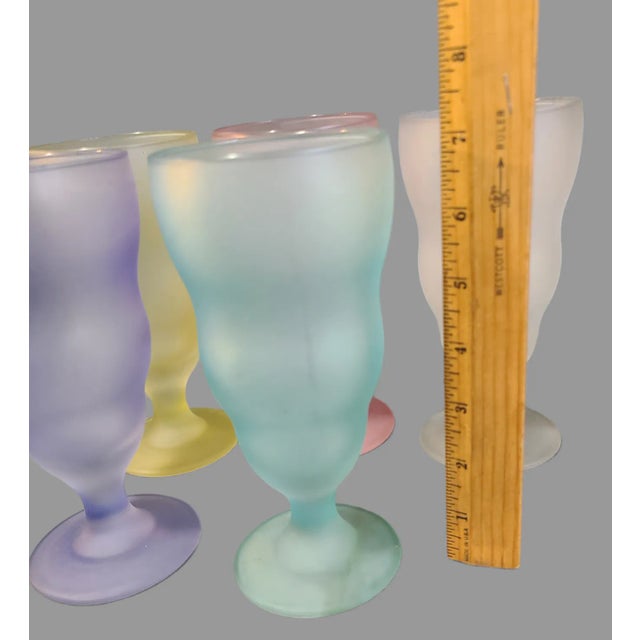 Late 20th Century Vintage Frosted Pastel Multicolored Ice Cream Sundae Dessert Glasses- Set of 5 For Sale - Image 5 of 6