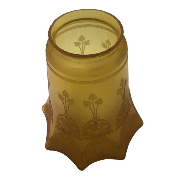 Mid 20th Century French Art Deco Amber Etched Glass Lamp Shade For Sale