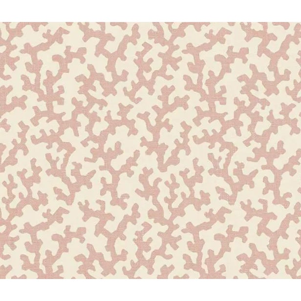An allover, coral-like pattern that stands alone or layers in beautifully with just about any style or motif. Also...