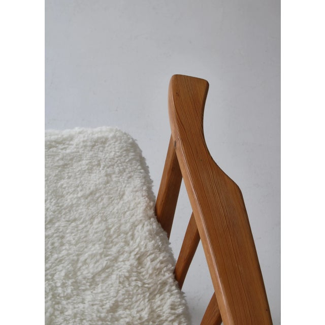 Set of Pinewood & Sheepskin Lounge Chairs, Sweden, 1940s For Sale - Image 9 of 18