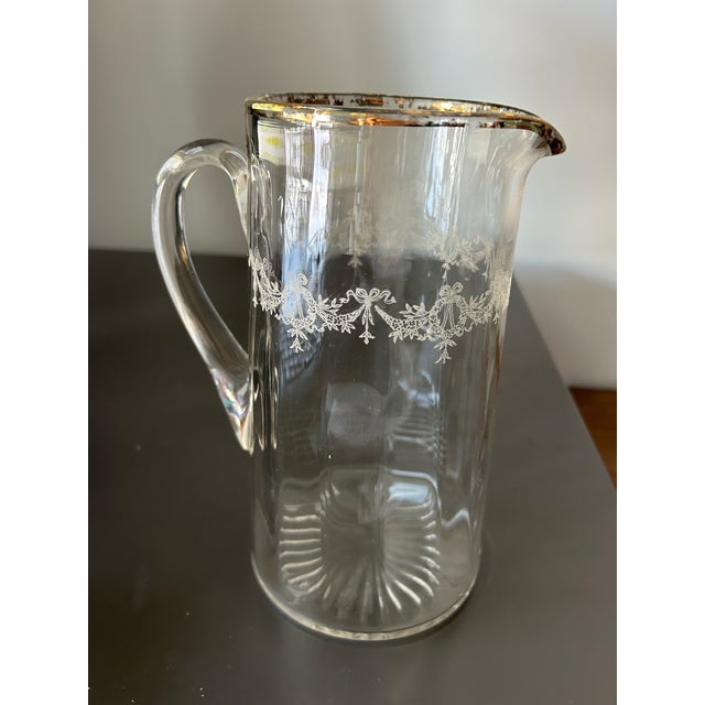 Vintage Bartlett Collins–Style Clear Glass Pitcher With Gold Rim and Wreath & Bow Enamel Design For Sale - Image 6 of 7