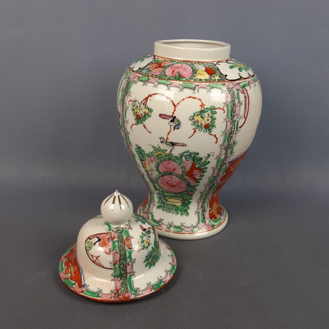 Vintage Hand-Painted Potiche Porcelain Vase with Wooden Base, 1950s For Sale - Image 6 of 16