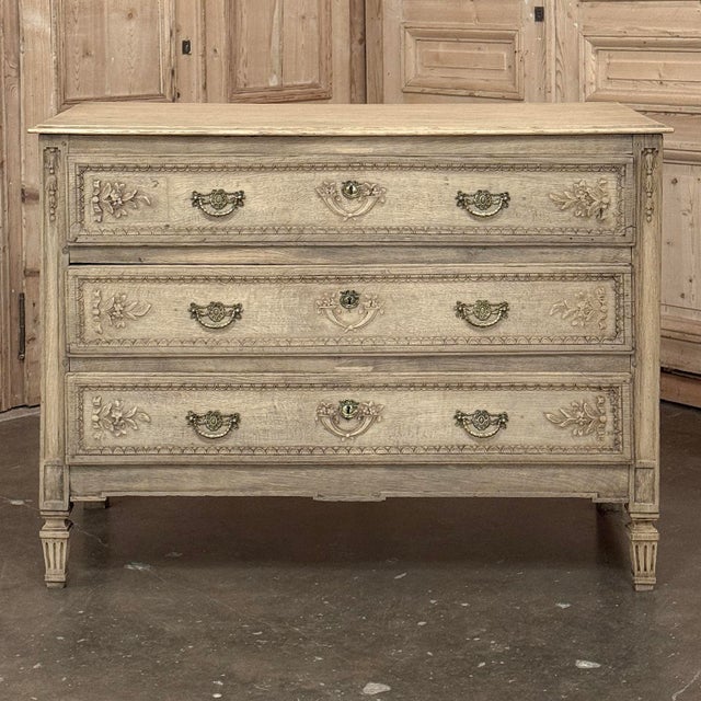 Late 18th Century 18th Century Liégeois Country French Louis XVI Stripped Commode For Sale - Image 5 of 18
