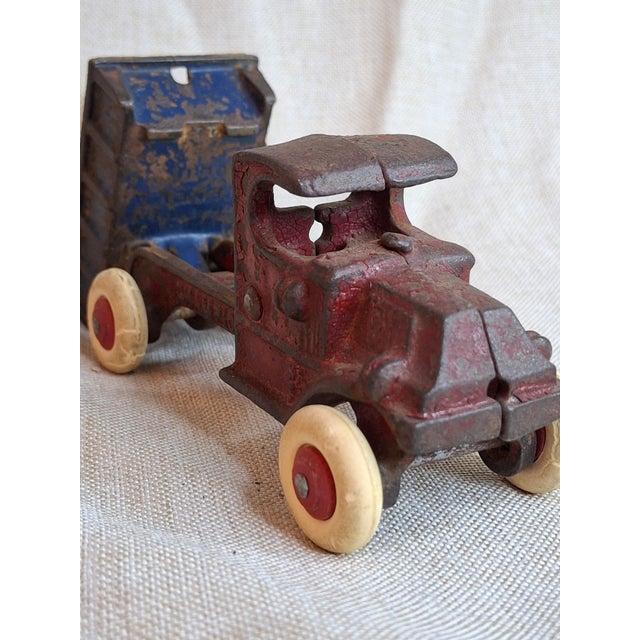 Rare 1920s Champion Cast Iron Mack C-Cab Dump Truck Original Paint & White Tires For Sale - Image 17 of 18