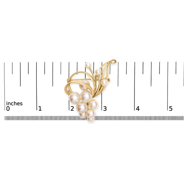 Early 21st Century 14K Yellow Gold Akoya Cultured Pearl Cluster Swirl Brooch Pin For Sale - Image 5 of 7