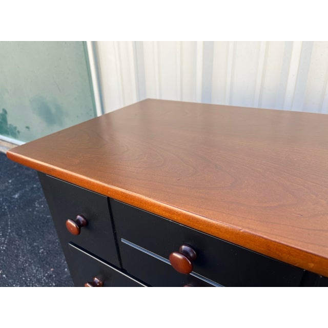 Wood 1990s Pair of Stanley Furniture Black and Cherry Nightstands For Sale - Image 7 of 12