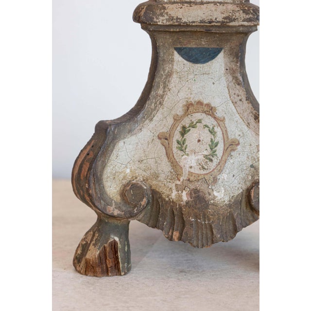 18th-Century French Louis XVI Painted and Giltwood Altar Candlestick Lamp For Sale In Atlanta - Image 6 of 11
