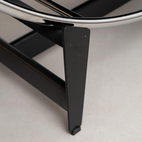 4 Chaise Longue by Le Corbusier for Cassina For Sale - Image 10 of 17