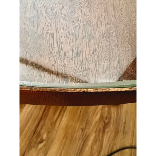 Wood Imperial Grand Rapids Tripod Claw-Foot Lamp Table With Glass Insert, C. 1935–1950 For Sale - Image 7 of 12