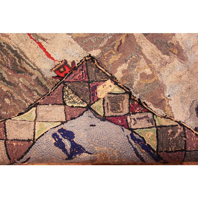 Nazmiyal Collection Antique American Hooked Rug For Sale - Image 10 of 10