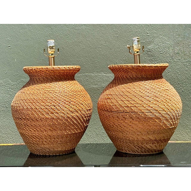 This elegant pair of vintage Ralph Lauren table lamps embodies the brand’s signature blend of refined craftsmanship and...