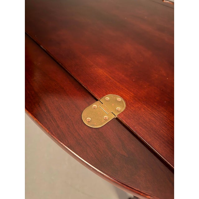 Vintage English Mahogany Butler’s Drop-Leaf Tray Coffee Table With Brass Hinges For Sale - Image 11 of 18