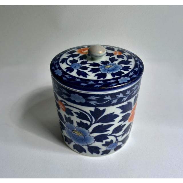 Fukagawa Fukagawa Koransha Blue &.White Peonies Lidded Porcelain Jar, C. 1930s For Sale - Image 4 of 17