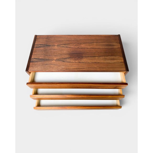 Mid-Century Modern Vintage Danish Rosewood Chest of Drawers, 1960s For Sale - Image 3 of 5