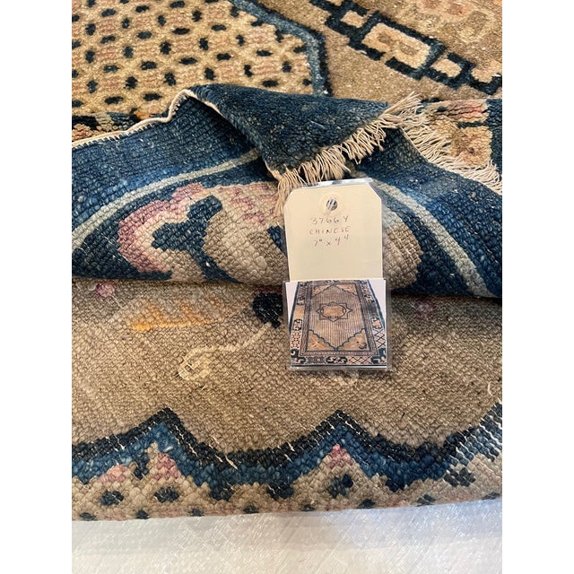 Early 20th Century 1900s Chinese Peking Rug With Bees and Medallion For Sale - Image 5 of 5
